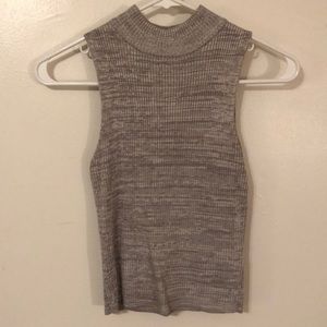 Mock neck sleeveless sweater
